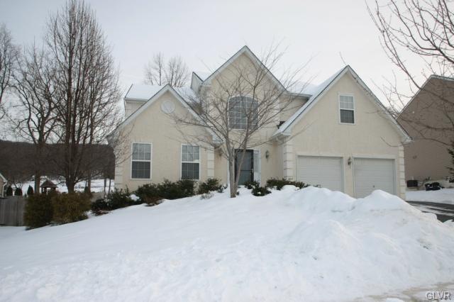 7024 Hearth Ln, Macungie, PA 18062 - photo 1