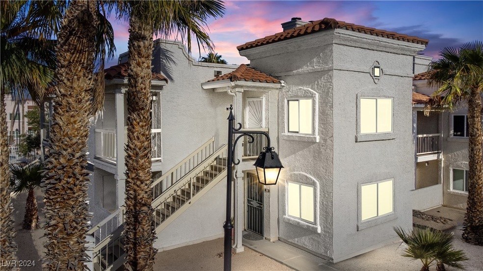 1940 Las Palmas Ln unit 269, Laughlin, NV 89029 - photo 1