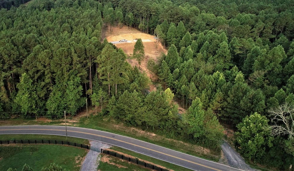 2811 NW Crow Valley Rd, Tunnel Hill, GA 30755 - photo 1