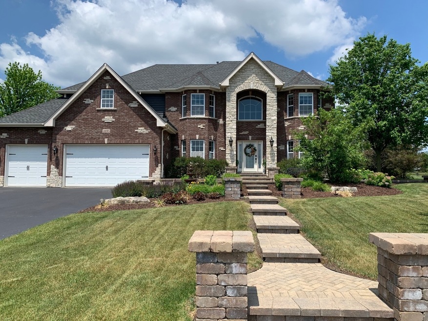 4695 Waa-Kee-sha Dr, Oswego, IL 60543 - photo 1