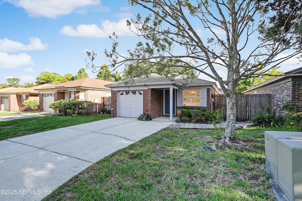 650 Americas Cup Cir S, Atlantic Beach, FL 32233 - photo 1