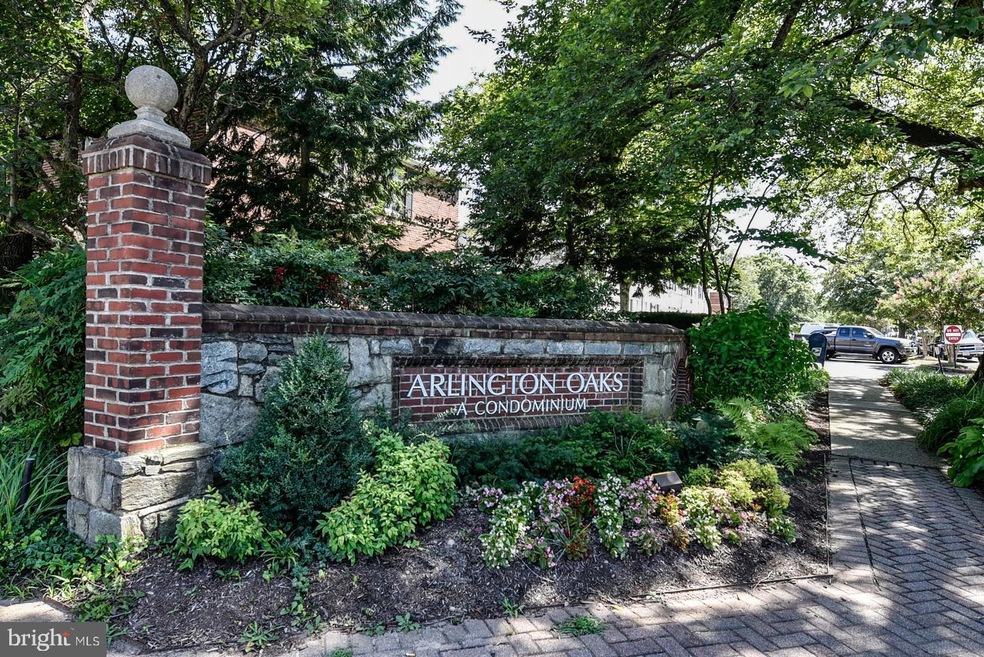 4322 2nd Rd N unit 43224, Arlington, VA 22203 - photo 1