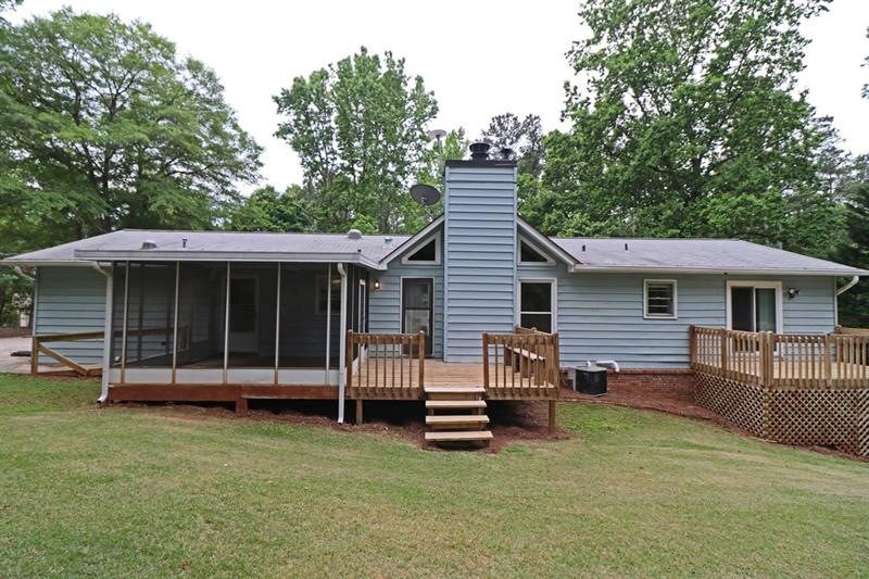 3607 Lassiter Rd, Marietta, GA 30062 - photo 1