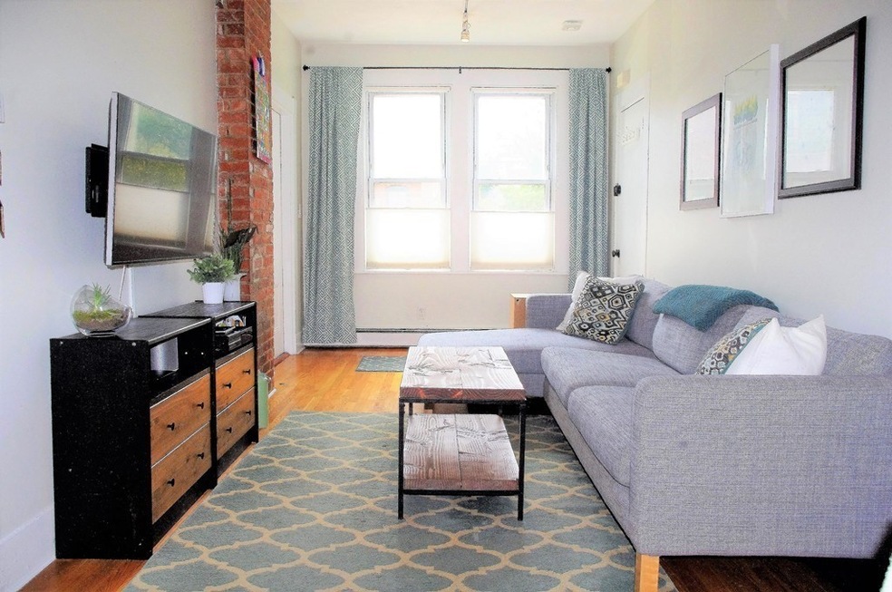 246 Cypress St unit 1, Brookline, MA 02445 - photo 1