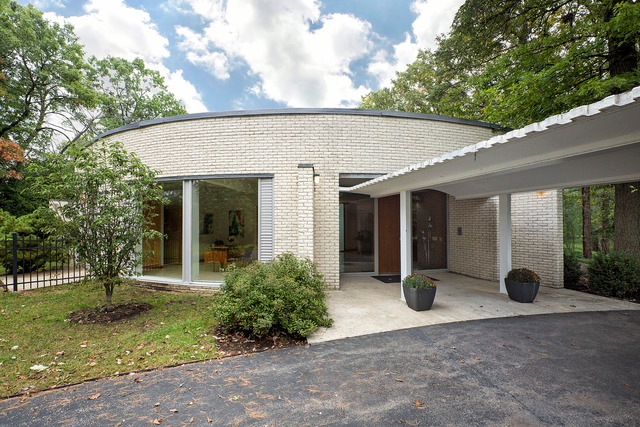 Mid-century modern architects Keck and Keck built 