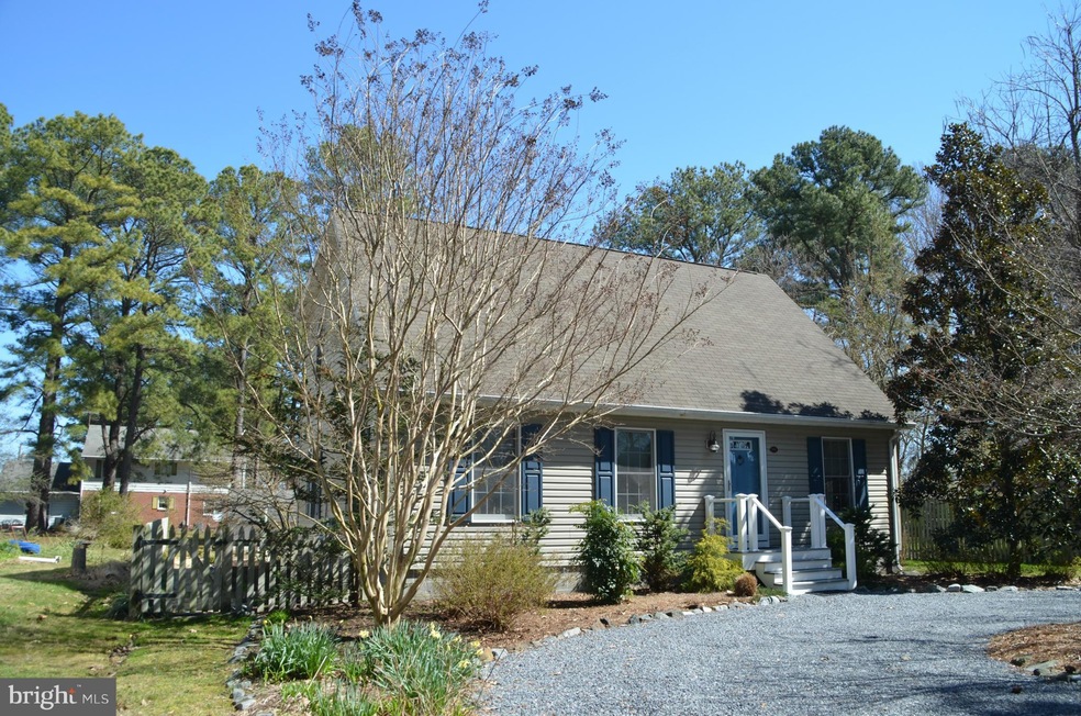 904 Calvert Ave, Saint Michaels, MD 21663 - photo 1