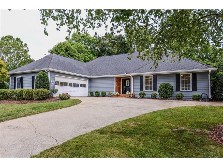 BEAUTIFUL THREE BEDROOM RANCH