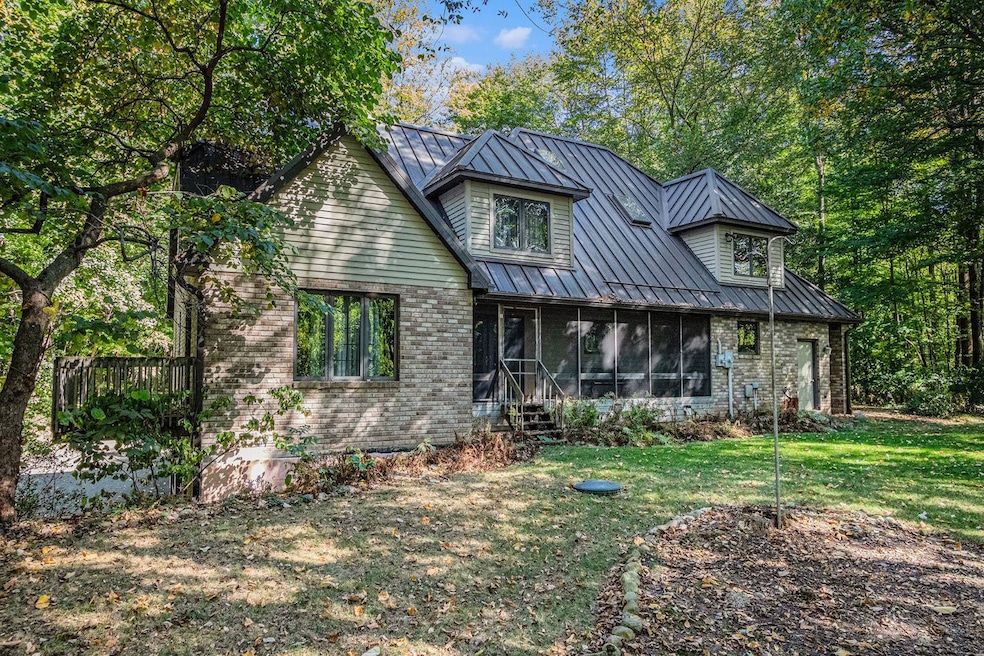 For Sale $990,000