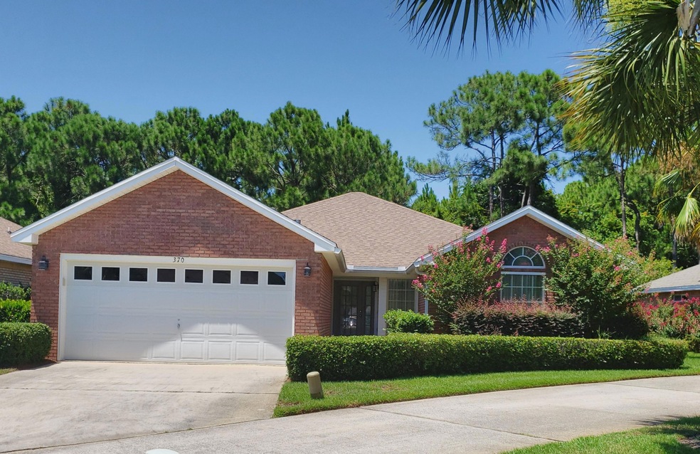 370 Bay Tree