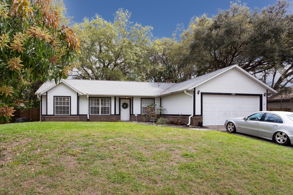 01-7215 Export Ave