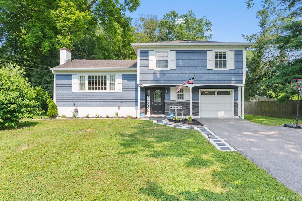 6 Cindy Ln, Wappingers Falls, NY 12590 - photo 1