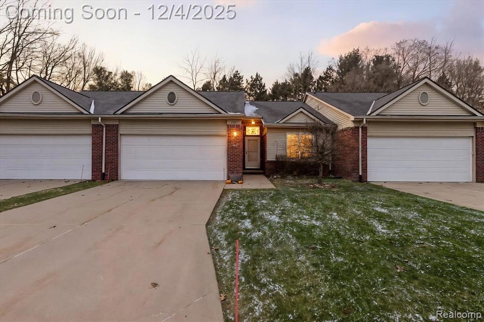 290 Wood Point, Howell, MI 48843 - photo 1