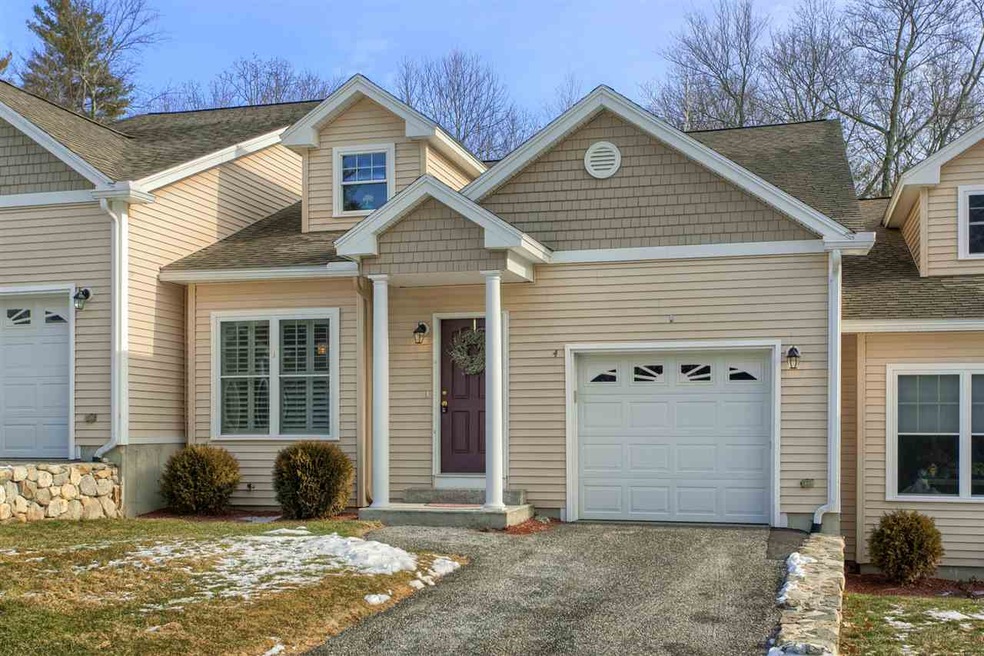 4 Winterberry Rd unit 2, Pelham, NH 03076 - photo 1