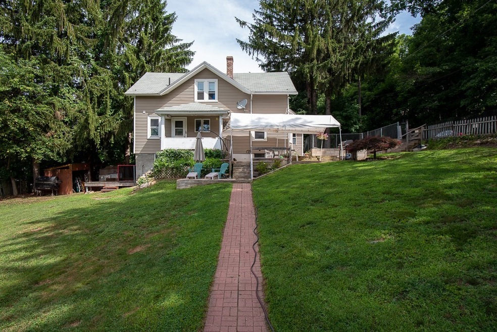 7 Firglade St, Worcester, MA 01602 - photo 1