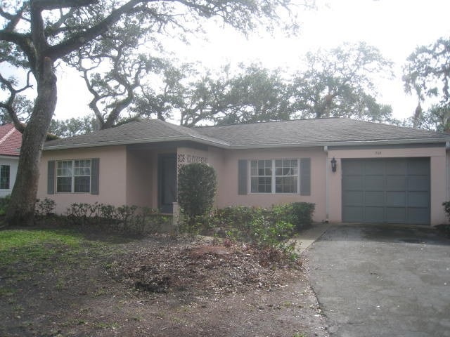 732 Banyan Rd, Vero Beach, FL 32963 - photo 1