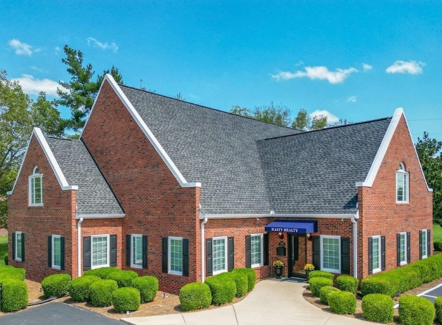 1404 N Main St, Shelbyville, TN 37160 - photo 1