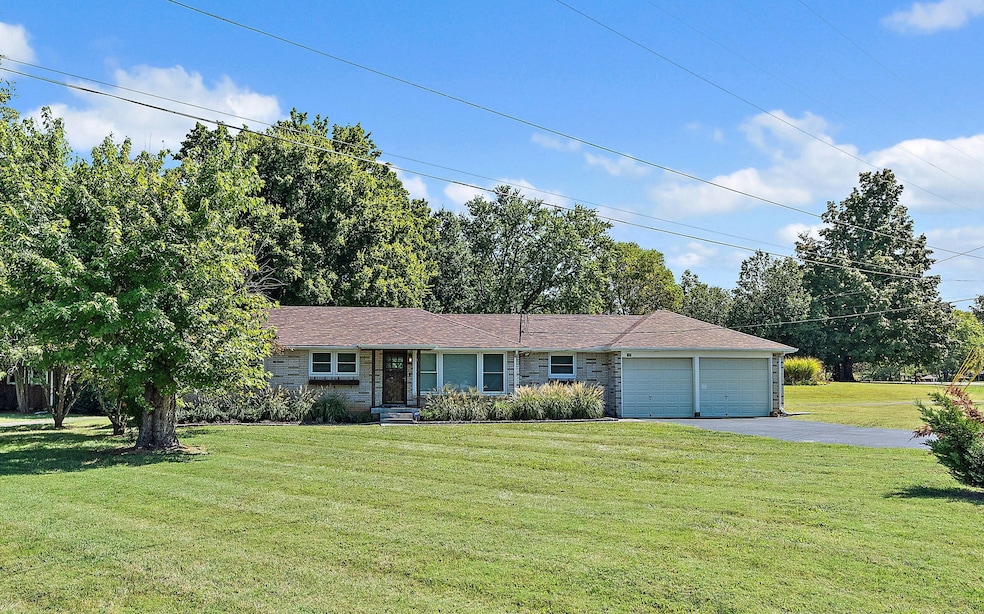 Under Contract $484,900