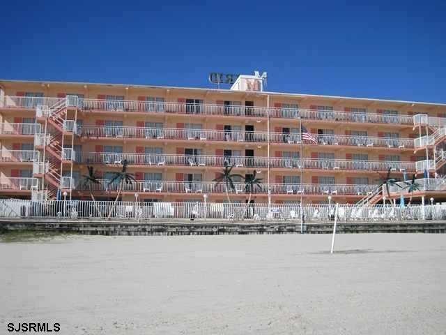 427 E Miami Ave unit 510, Wildwood, NJ 08260 - photo 1