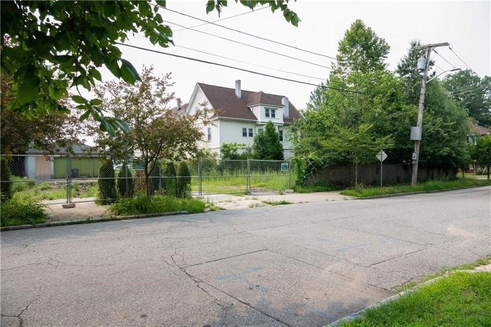 206 Warrington St, Providence, RI 02907 - photo 1