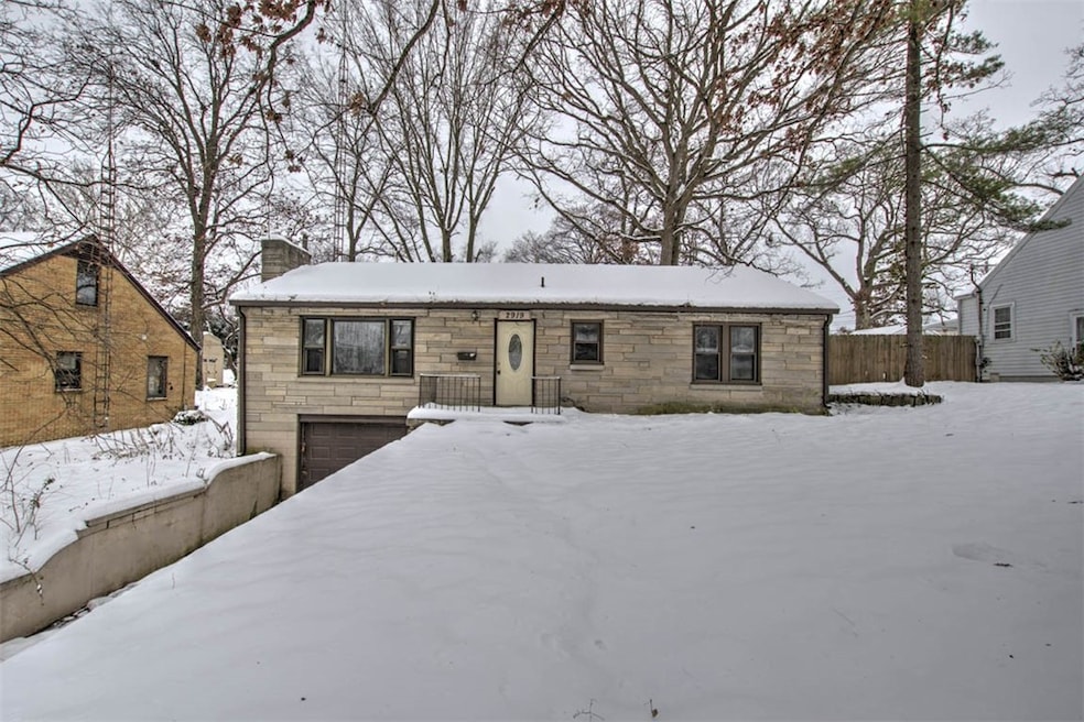 2919 Wasson Way, Decatur, IL 62521 - photo 1