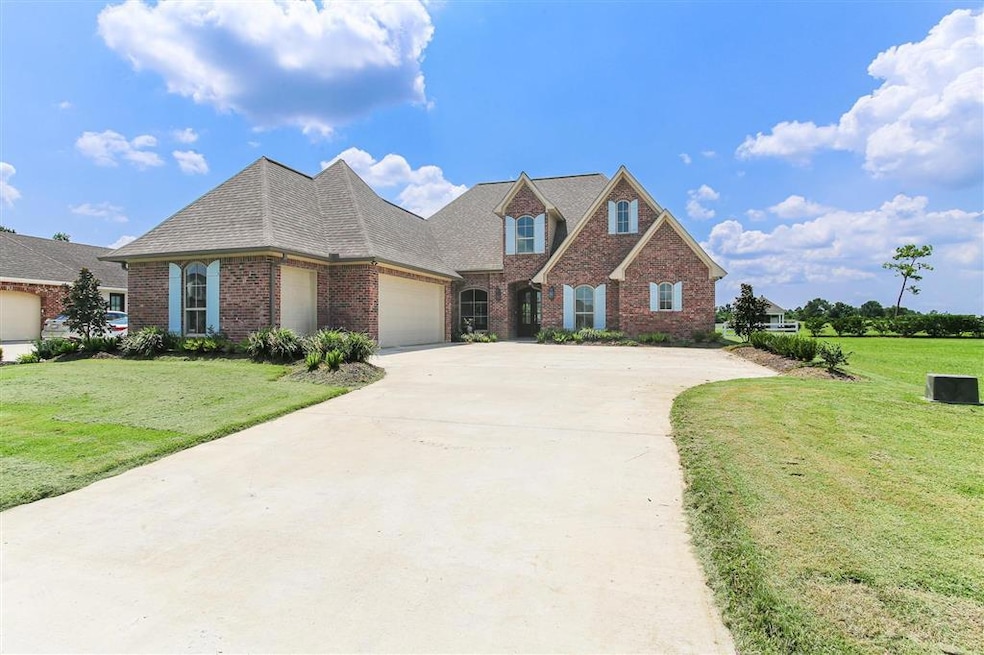 6508 W White Oleander Cir, Lake Charles, LA 70605 - photo 1