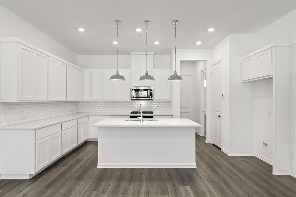 6310 Baritone  Kitchen