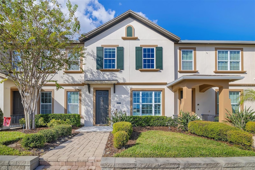 11818 Water Run Aly, Windermere, FL 34786 - photo 1