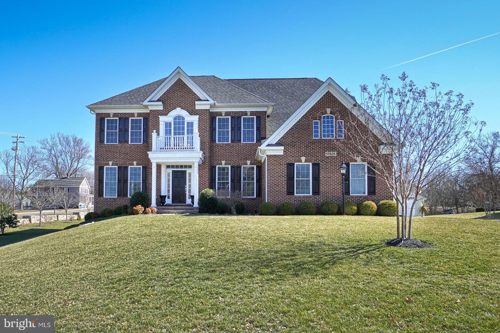 17631 Cobb Ave, Poolesville, MD 20837 - photo 1