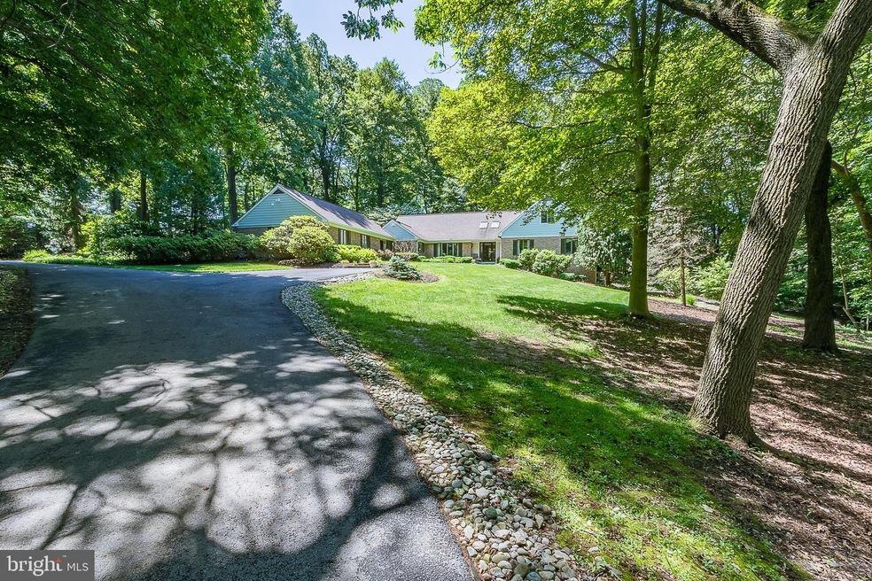 709 Haldane Dr, Kennett Square, PA 19348 - photo 1