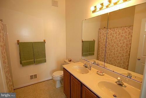 7908 Brightmeadow Ct, Ellicott City, MD 21043 - photo 1