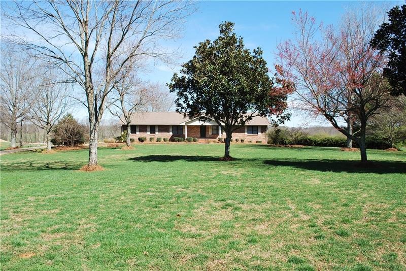 5850 Ransom Free Rd, Clermont, GA 30527 - photo 1