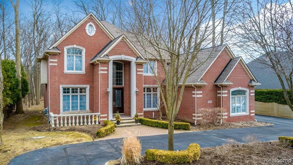 4505 Forest Edge Lane, West Bloomfield Township, M