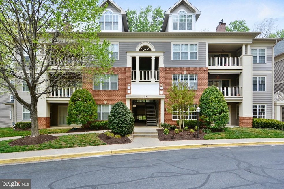 137 Timberbrook Ln unit 201, Gaithersburg, MD 20878 - photo 1