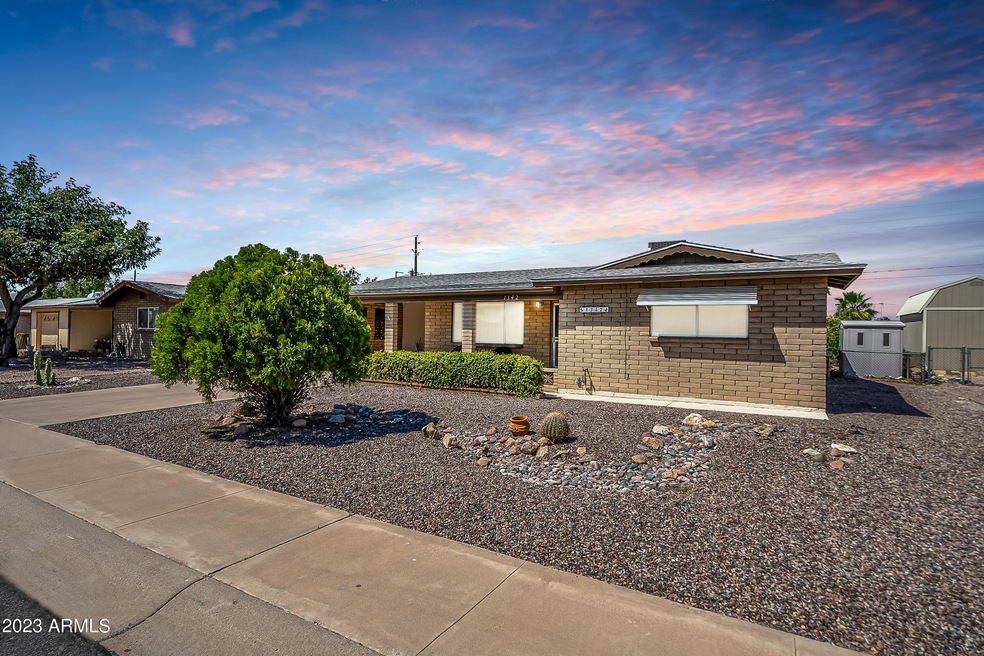 2 Bed 2 Bath w/ 2 Bonus Rooms!