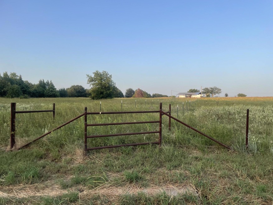 Lot 12,13 County Rd 4287, Decatur, TX 76234 - photo 1