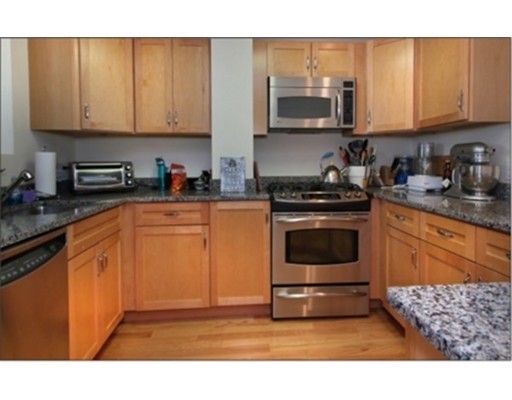 4040 Washington St unit 5, Roslindale, MA 02131 - photo 1