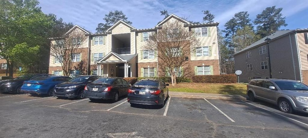 7104 Fairington Ridge Cir, Lithonia, GA 30038 - photo 1