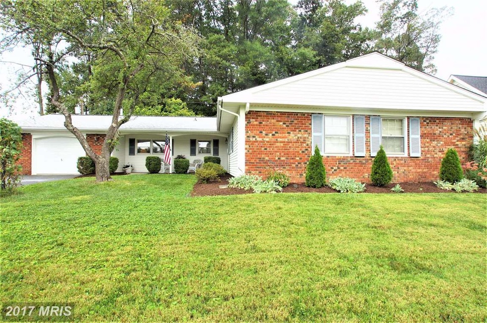 12306 Welling Ln, Bowie, MD 20715 - photo 1