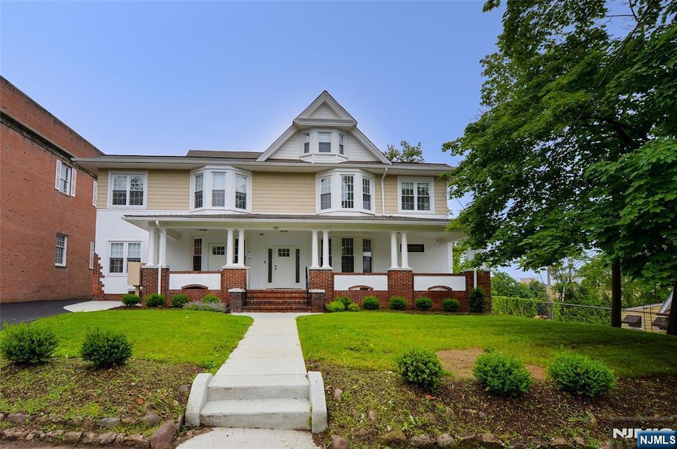 For Rent $2,850/month