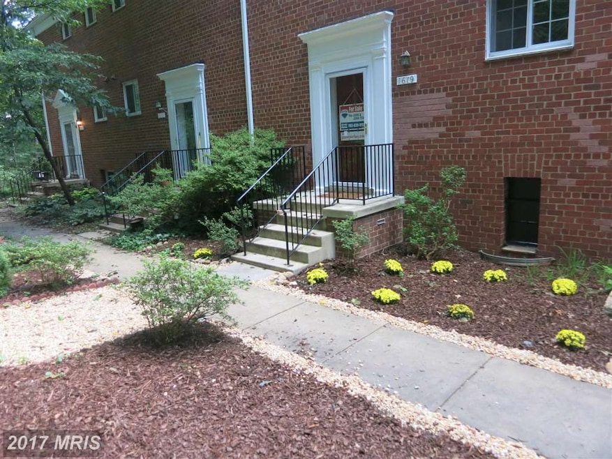 1619 Preston Rd, Alexandria, VA 22302 - photo 1