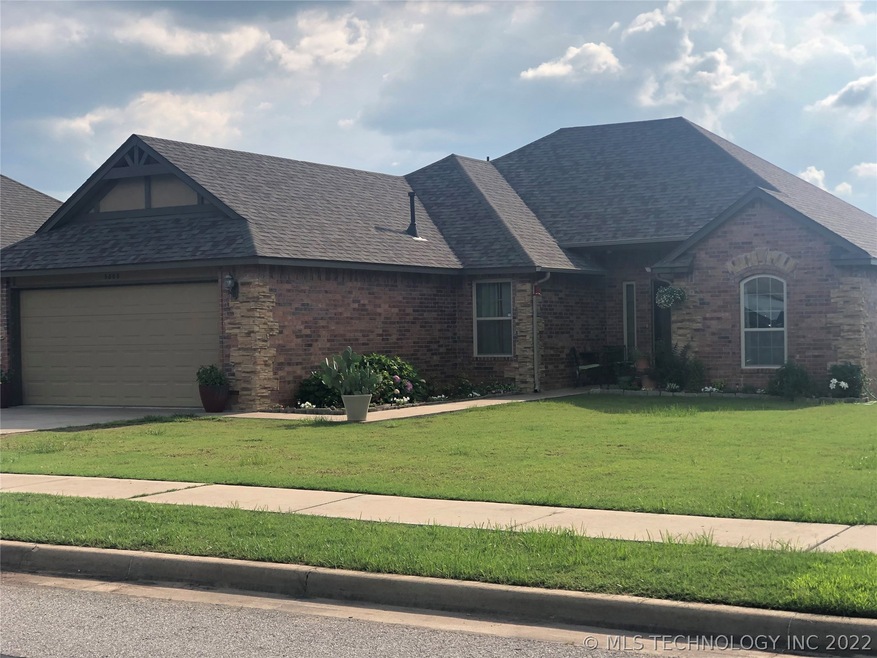 5808 N 32nd St, Broken Arrow, OK 74014 - photo 1