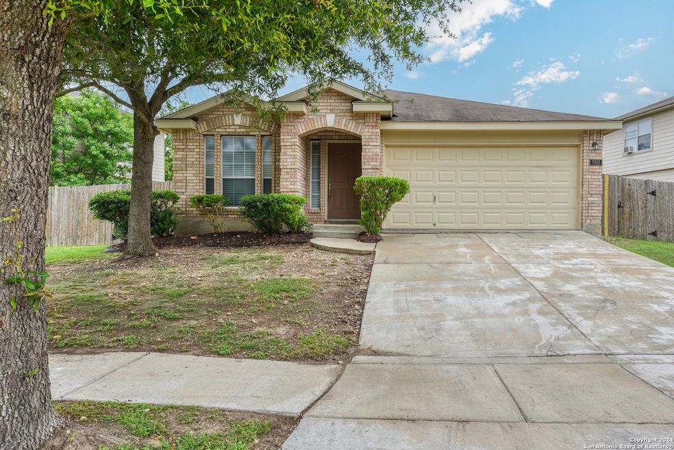 9810 Connemara Bend, San Antonio, TX 78254 - photo 1