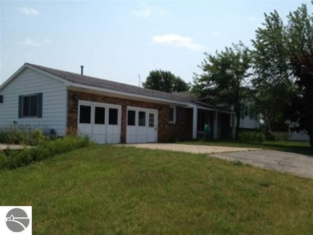 12293 S Bugai Rd, Cedar, MI 49621 - photo 1