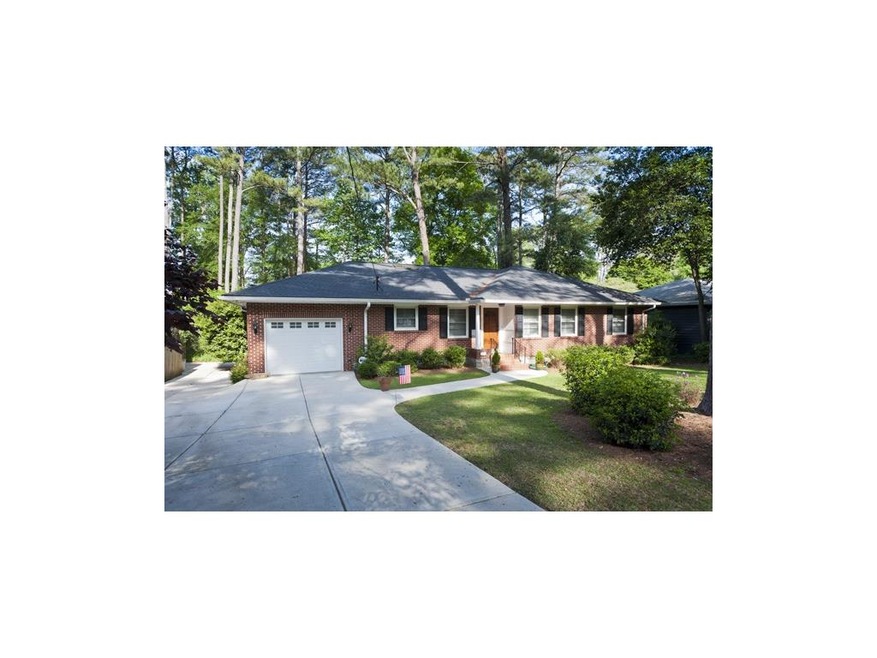 Picture Perfect/like new Carymont Manor Home.