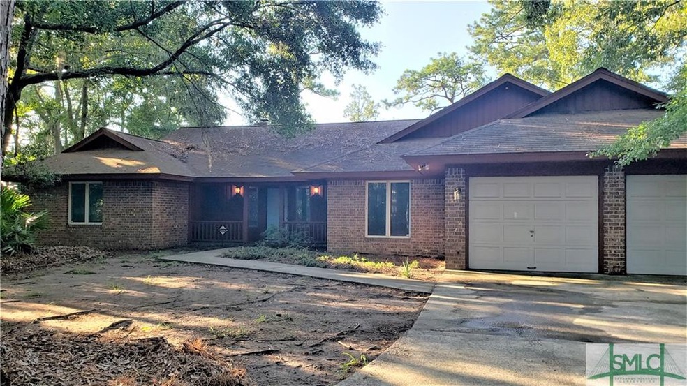 Full Brick ranch with Marsh views, double garage