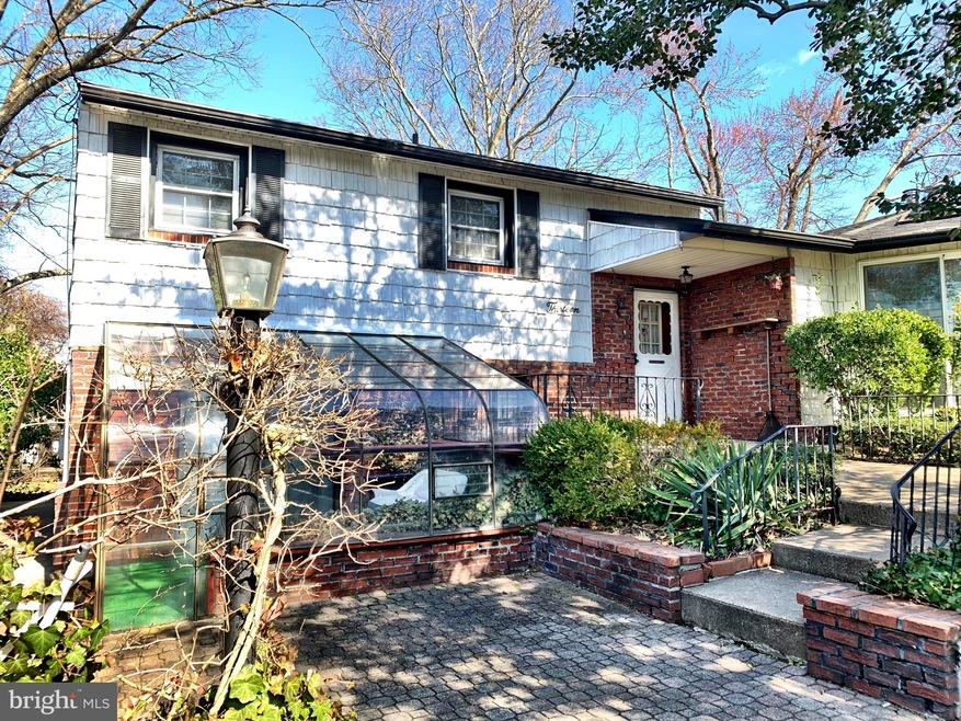 13 Beechwood Ave, Burlington, NJ 08016 - photo 1