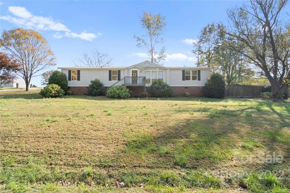 125 Trent Rd, Statesville, NC 28677 - photo 1