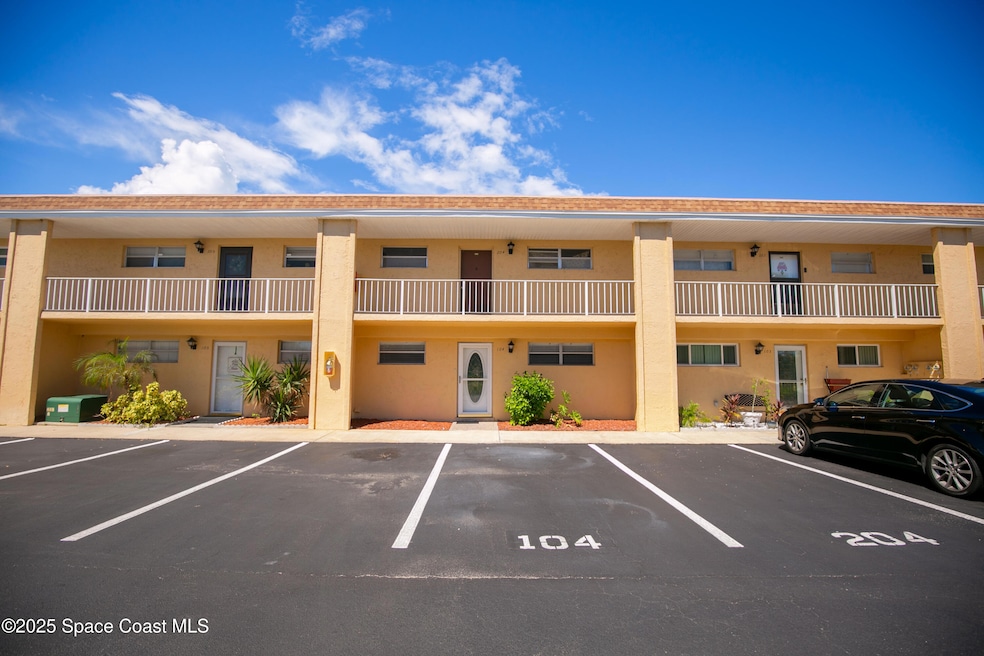 2135 N Courtenay Pkwy unit 104, Merritt Island, FL 32953 - photo 1