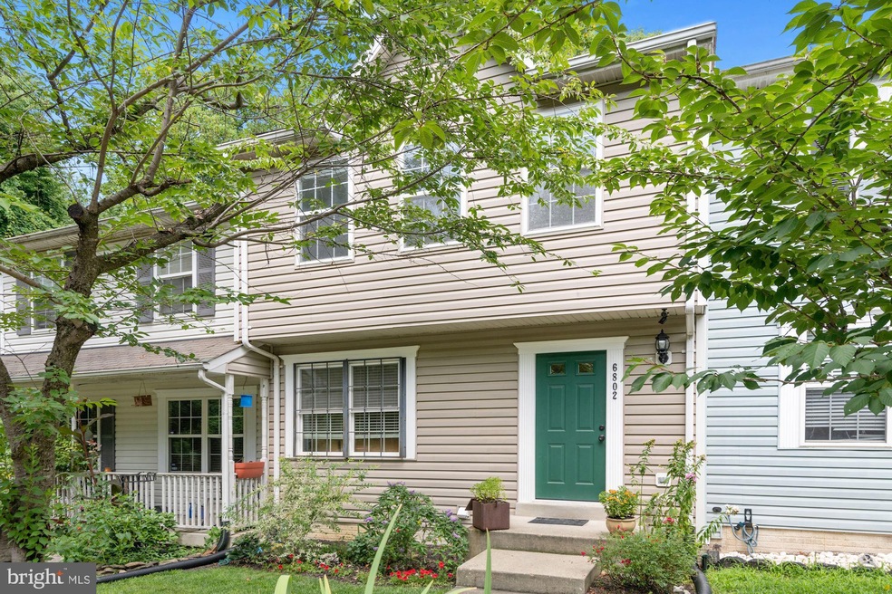 6802 Amber Hill Ct, District Heights, MD 20747 - photo 1