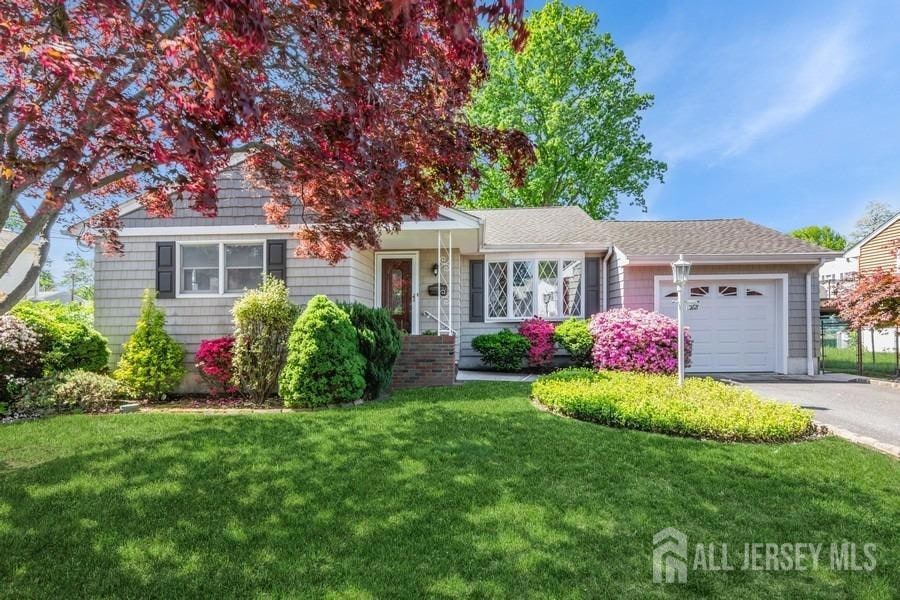 268 E Iselin Pkwy, Iselin, NJ 08830 - photo 1